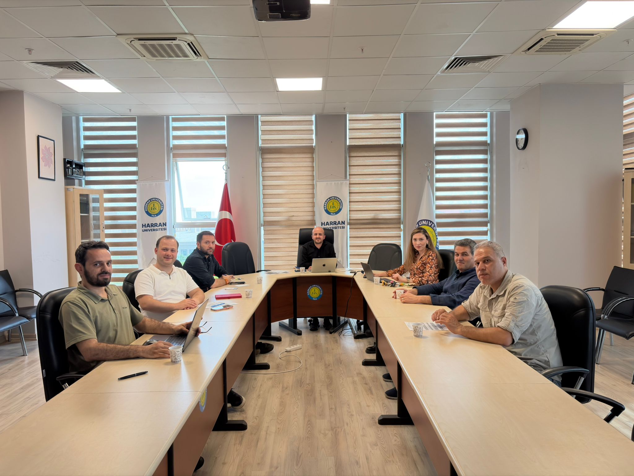 FAKÜLTEMİZ EĞİTİM KOMİSYONU 2025-2026 BAHAR DÖNEMİ DÖNEM SONU SINAV PROGRAMI İÇİN KONTROL TOPLANTISINI GERÇEKLEŞTİRDİ