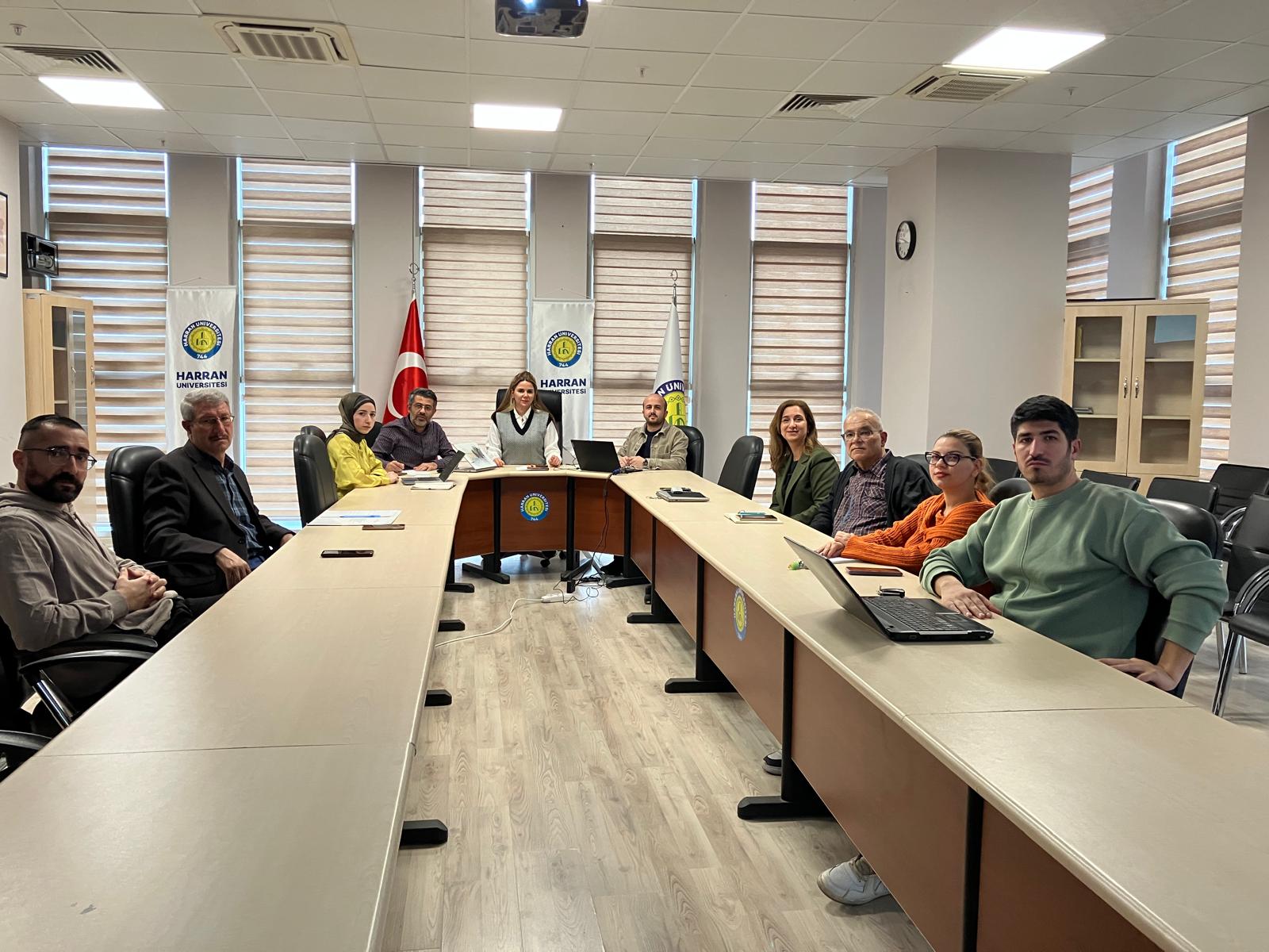 AKREDİTASYON BAŞVURUSU KAPSAMINDA ÖZ DEĞERLENDİRME RAPORUNUN 3. ÖLÇÜTÜNÜN İNCELENMESİNE YÖNELİK TOPLANTI YAPILDI