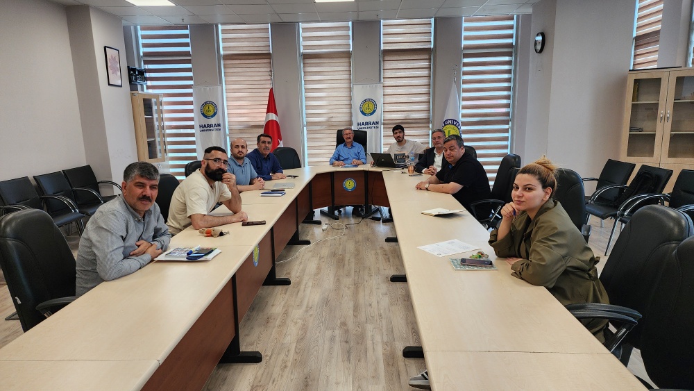 Harran Üniversitesi İktisadi ve İdari Bilimler Fakültesi Kamu Yönetimi Bölümü, akademik çalışmaları değerlendirmek üzere bir araya geldi.