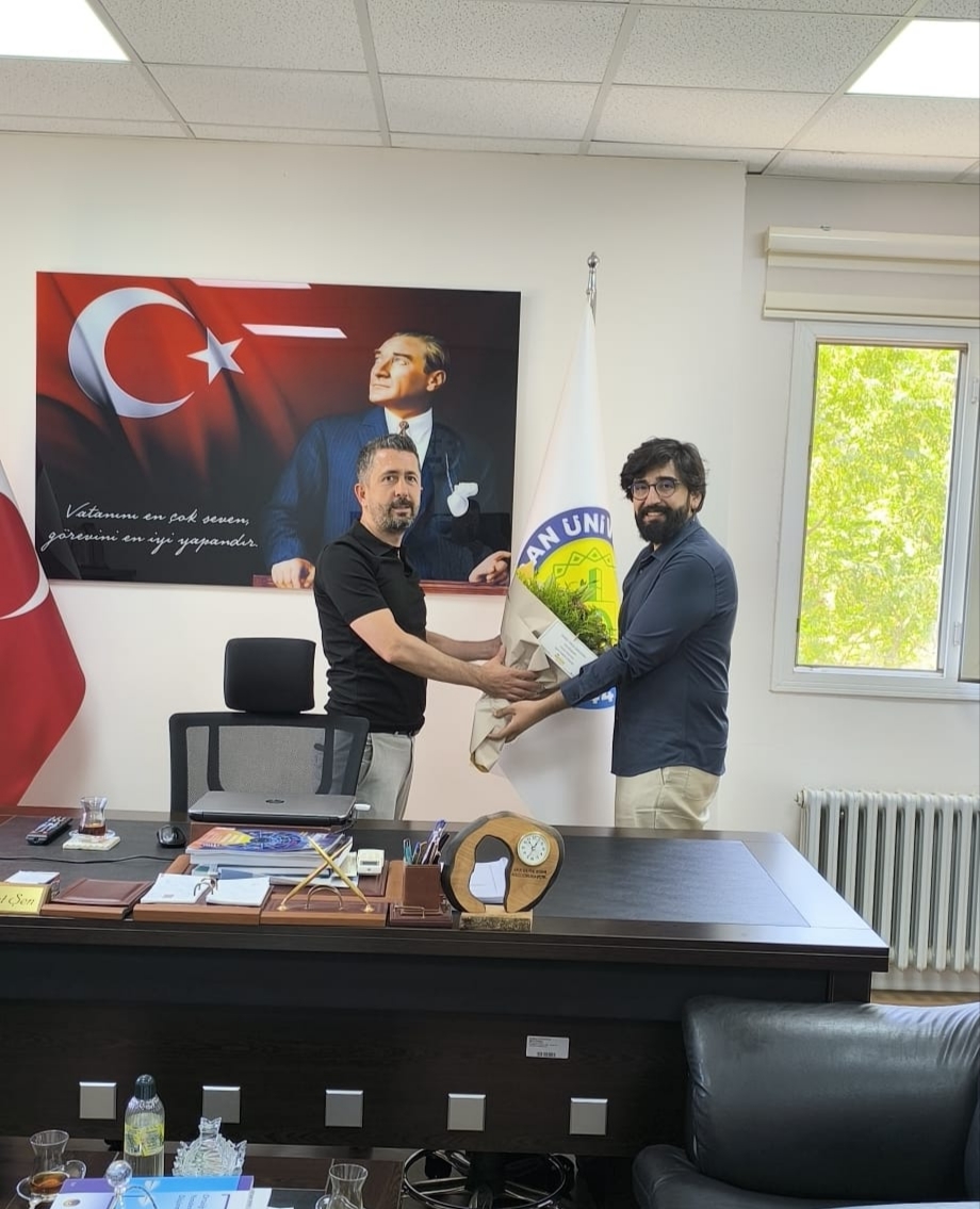 Vox Humanis Şefi Dr. Öğr. Üyesi Fırat ALTUN'a Dünya Birinciliği Tebriği