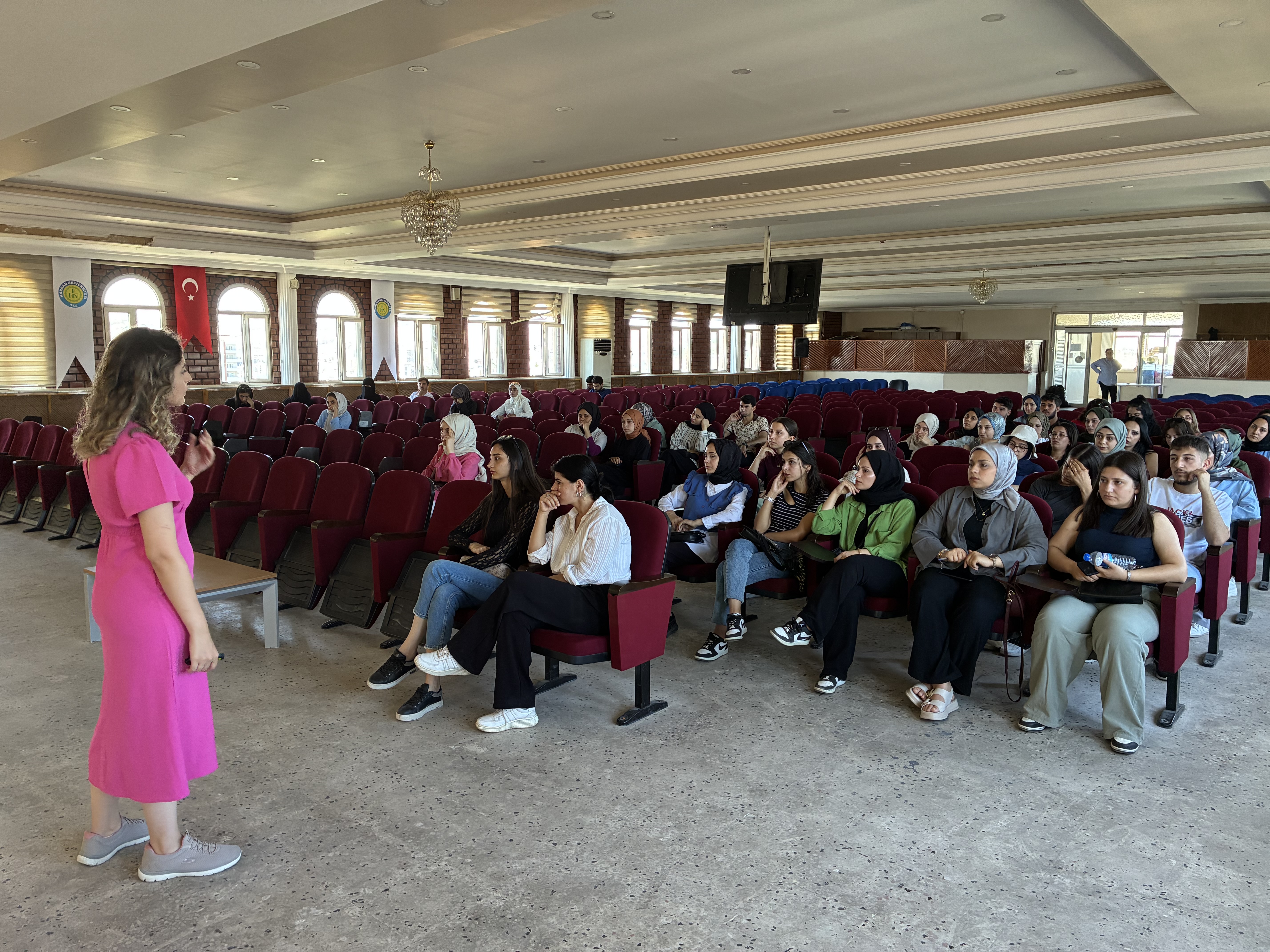 Yaşlı Bireylerde İşitme Kayıpları ve İşitme Cihazı Kullanımı Konulu Eğitim Gerçekleştirildi